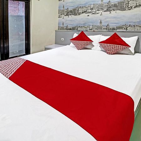 טולונגאגונג Super Oyo 91202 Family Guest House Syariah מראה חיצוני תמונה